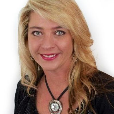 Debby Sapp headshot